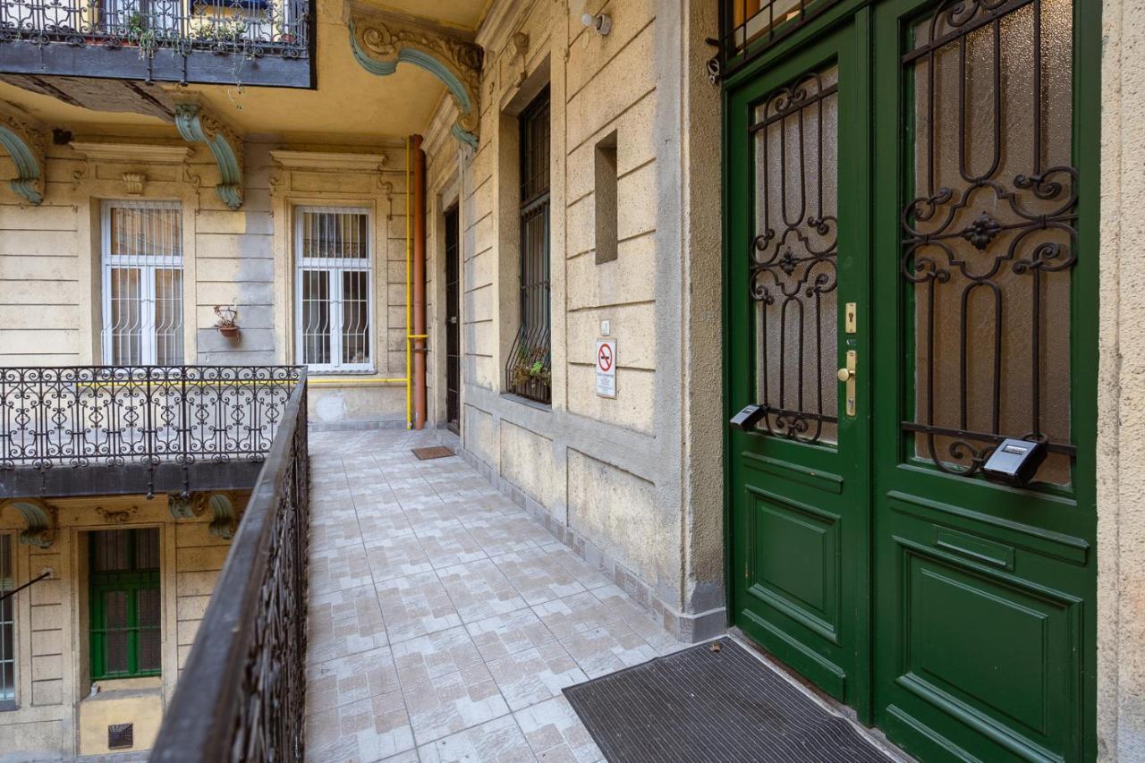 Modern Stylish Loft Next To New York Palace Budapeşte Dış mekan fotoğraf
